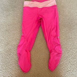 Pink cropped lulu leggings
